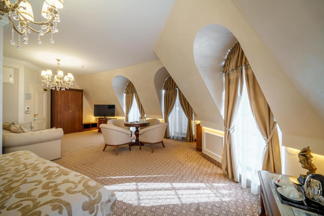 Residence City Garden - Certificate Of Excellence Top 10 Best Five-Stars City Hotels For 2024 Awarded By Htif Plovdiv Kültér fotó