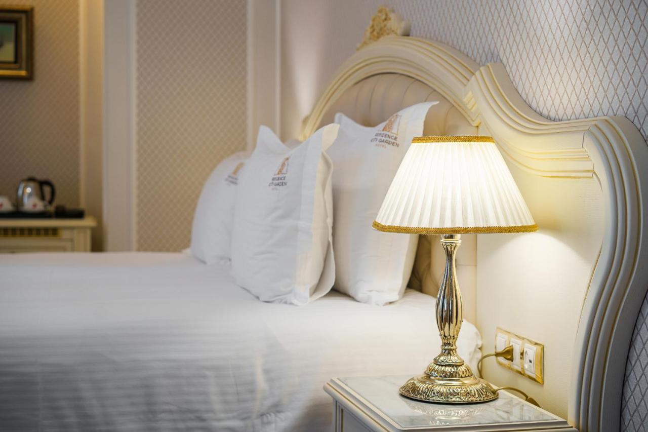 Residence City Garden - Certificate Of Excellence Top 10 Best Five-Stars City Hotels For 2024 Awarded By Htif Plovdiv Kültér fotó