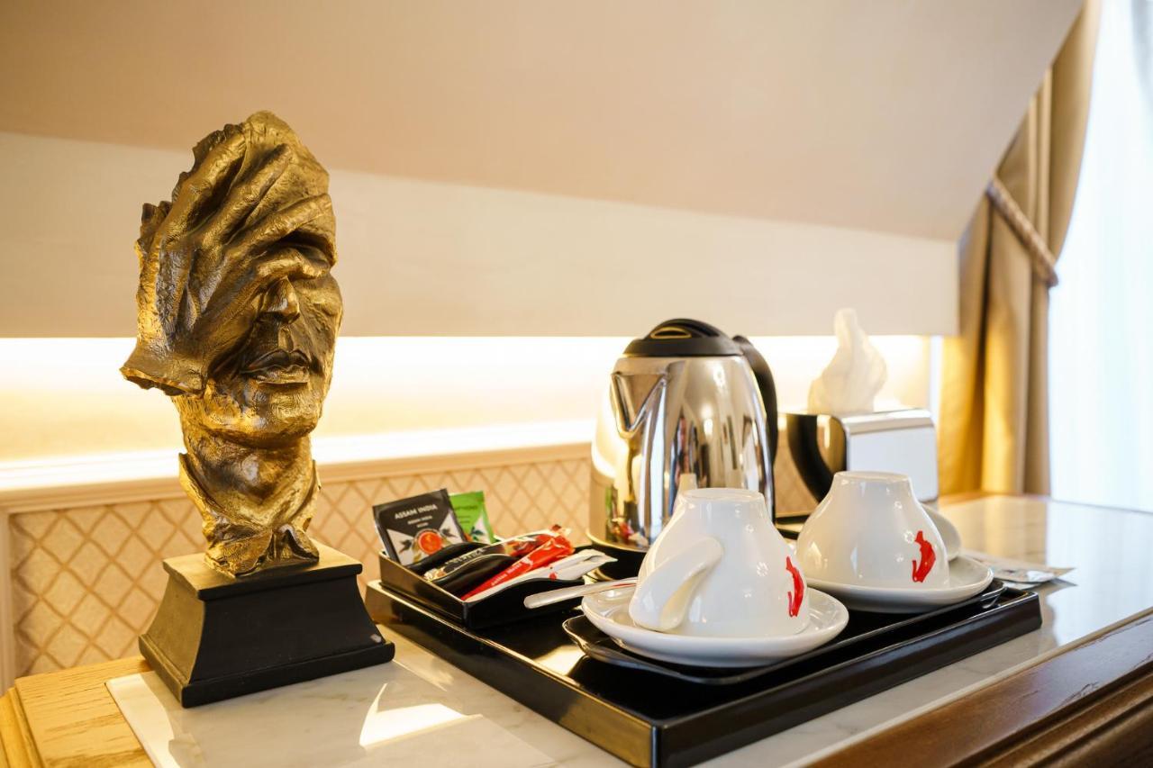 Residence City Garden - Certificate Of Excellence Top 10 Best Five-Stars City Hotels For 2024 Awarded By Htif Plovdiv Kültér fotó