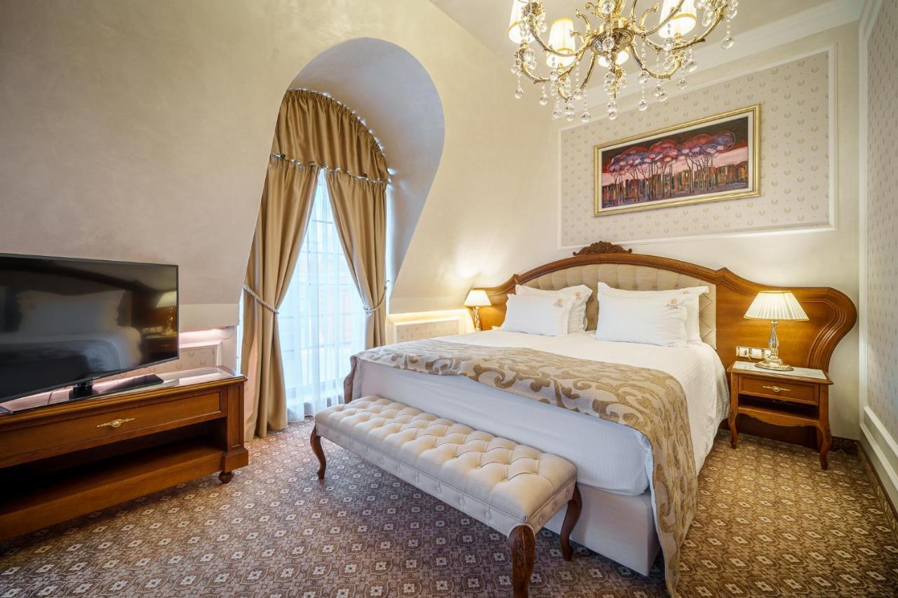 Residence City Garden - Certificate Of Excellence Top 10 Best Five-Stars City Hotels For 2024 Awarded By Htif Plovdiv Kültér fotó