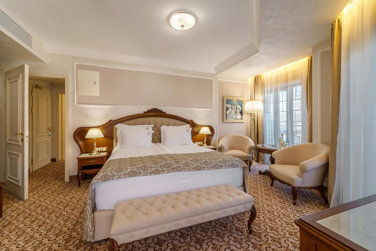 Residence City Garden - Certificate Of Excellence Top 10 Best Five-Stars City Hotels For 2024 Awarded By Htif Plovdiv Kültér fotó