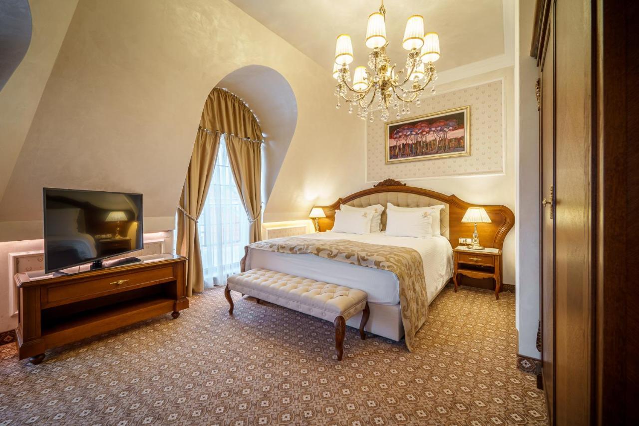 Residence City Garden - Certificate Of Excellence Top 10 Best Five-Stars City Hotels For 2024 Awarded By Htif Plovdiv Kültér fotó
