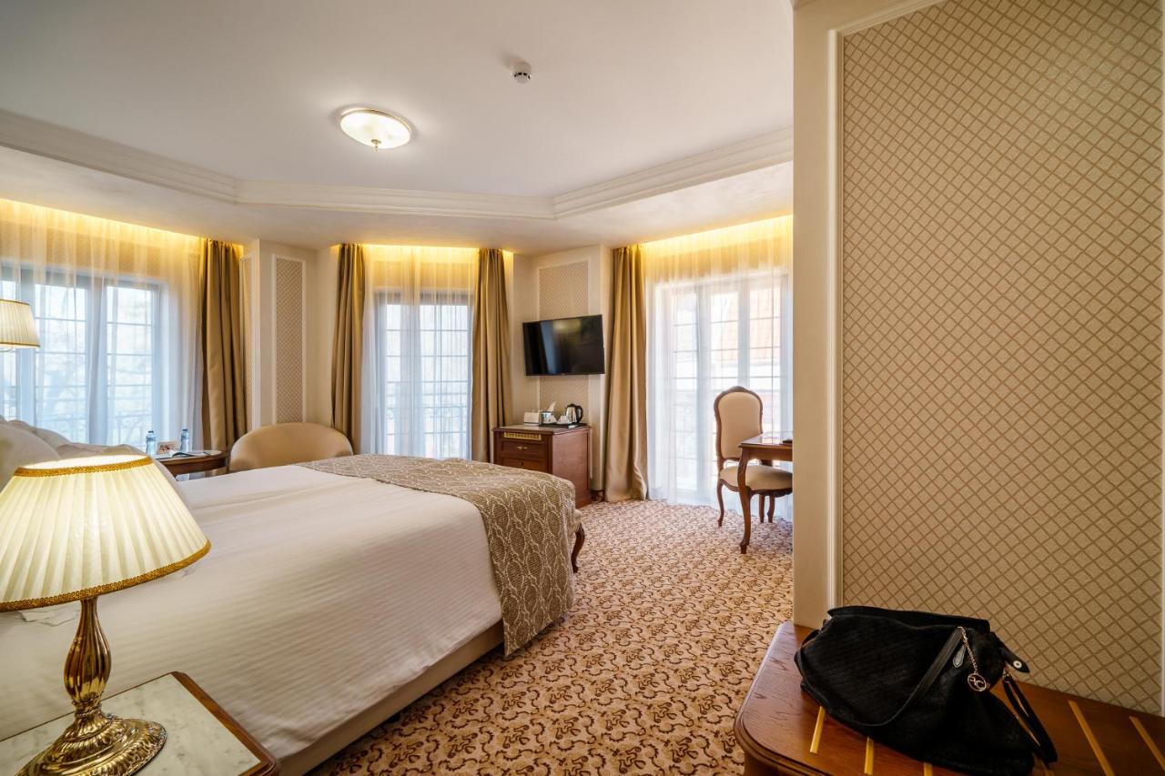 Residence City Garden - Certificate Of Excellence Top 10 Best Five-Stars City Hotels For 2024 Awarded By Htif Plovdiv Kültér fotó