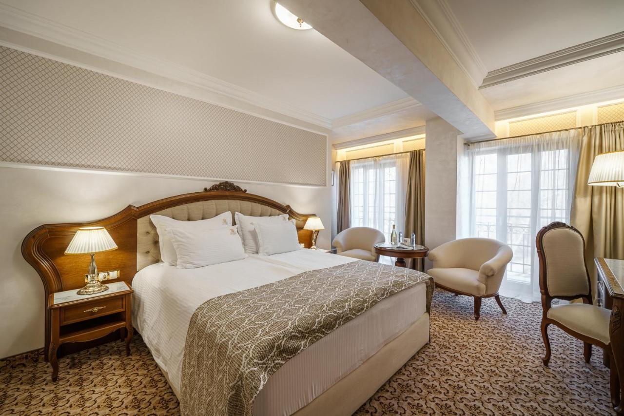 Residence City Garden - Certificate Of Excellence Top 10 Best Five-Stars City Hotels For 2024 Awarded By Htif Plovdiv Kültér fotó