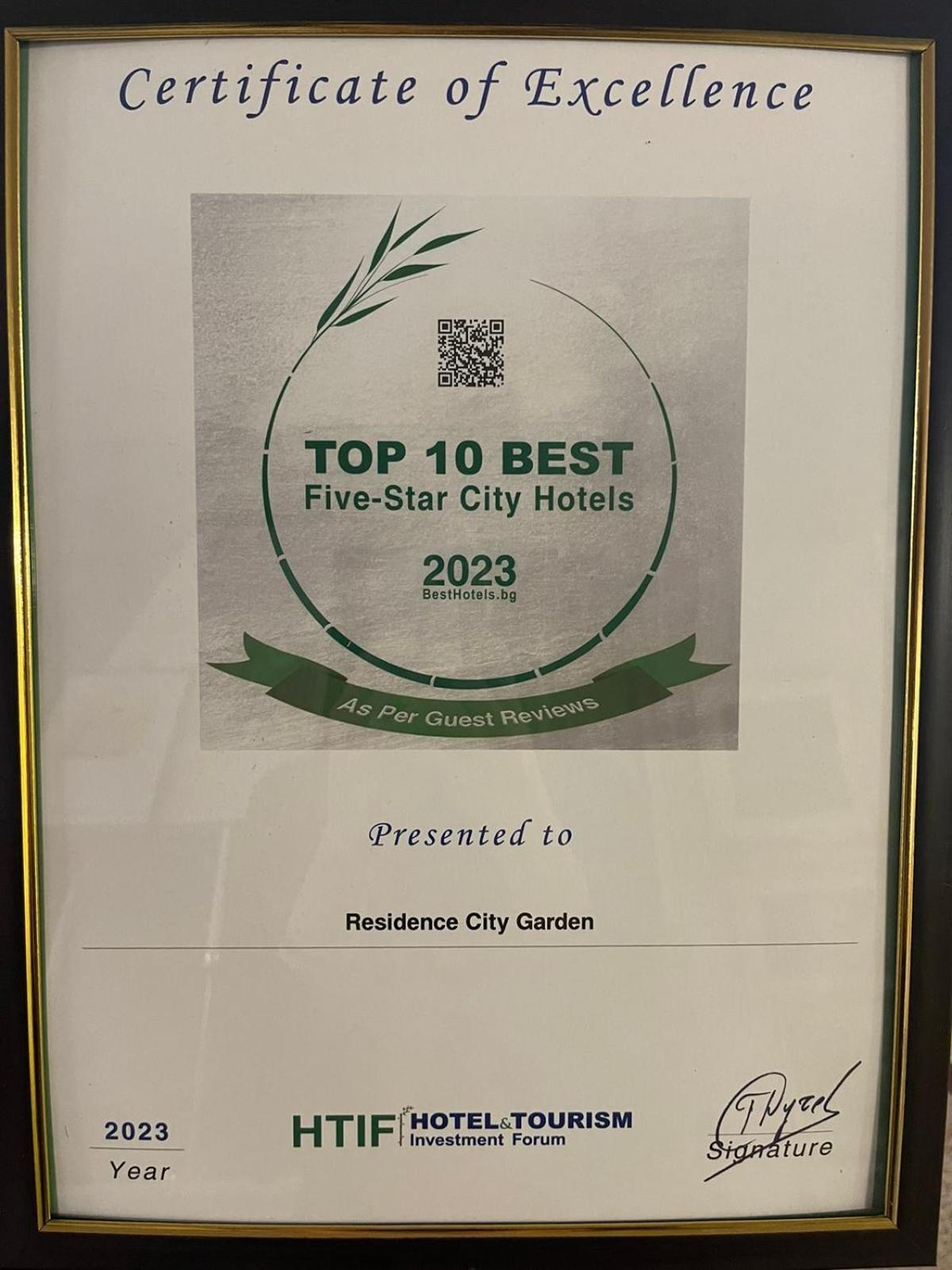 Residence City Garden - Certificate Of Excellence Top 10 Best Five-Stars City Hotels For 2024 Awarded By Htif Plovdiv Kültér fotó