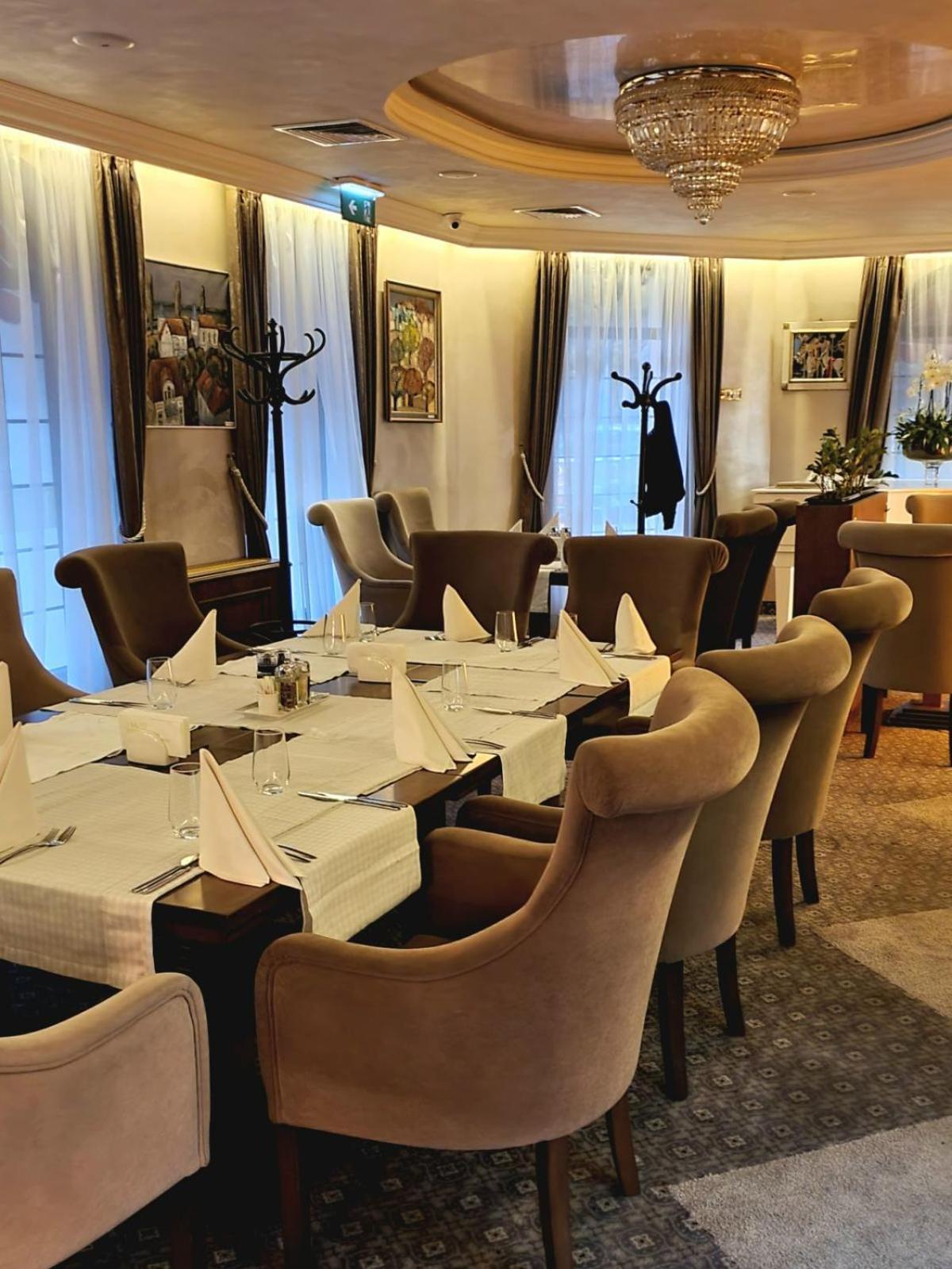 Residence City Garden - Certificate Of Excellence Top 10 Best Five-Stars City Hotels For 2024 Awarded By Htif Plovdiv Kültér fotó