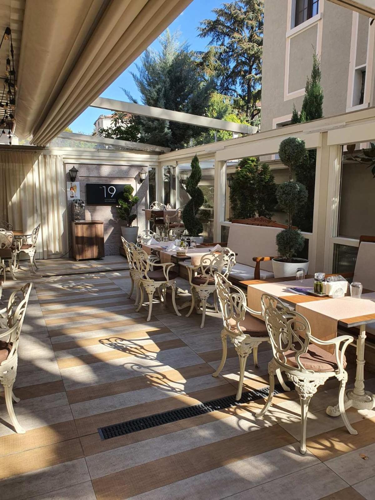 Residence City Garden - Certificate Of Excellence Top 10 Best Five-Stars City Hotels For 2024 Awarded By Htif Plovdiv Kültér fotó