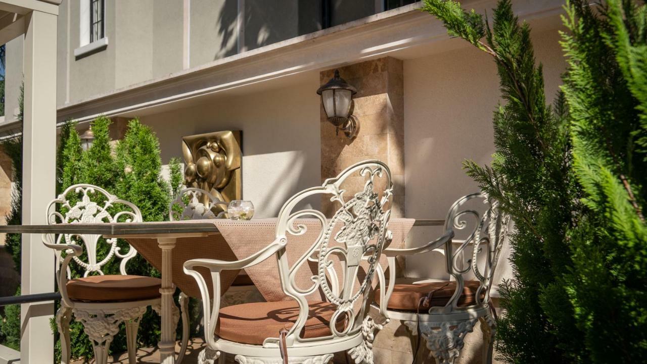 Residence City Garden - Certificate Of Excellence Top 10 Best Five-Stars City Hotels For 2024 Awarded By Htif Plovdiv Kültér fotó