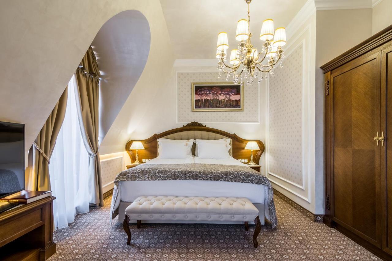 Residence City Garden - Certificate Of Excellence Top 10 Best Five-Stars City Hotels For 2024 Awarded By Htif Plovdiv Kültér fotó